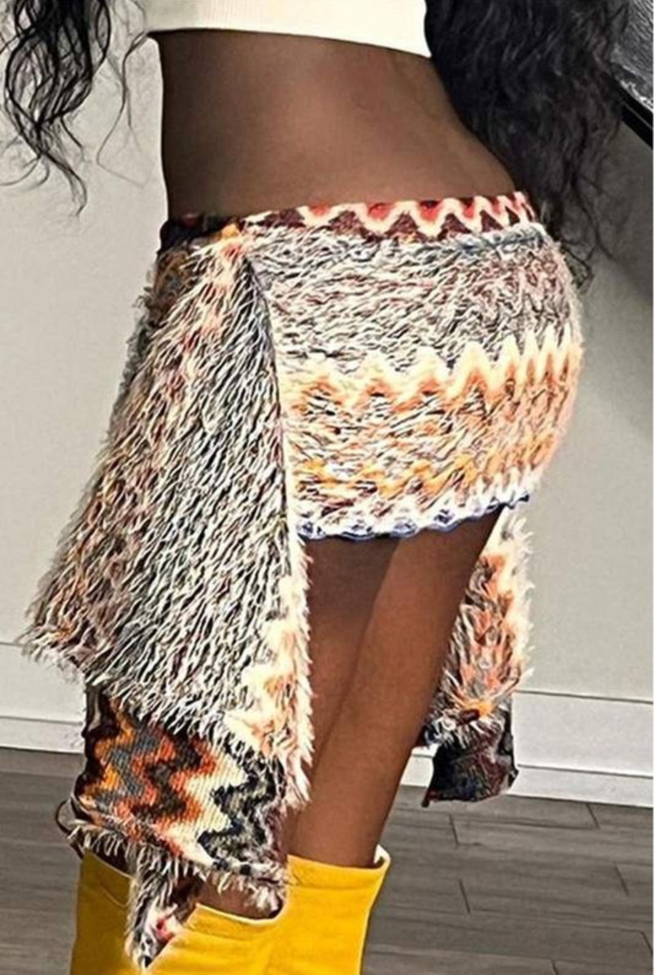 NERIDA FLUFFY MINI SKIRT